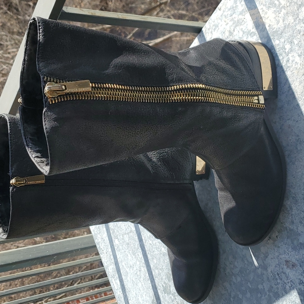 Women's Size 8.5 Black Leather Vince Camuto Bootie